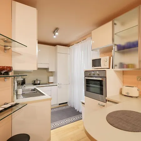 Апартаменты Zorica - 2 Bedroom In Centar *
